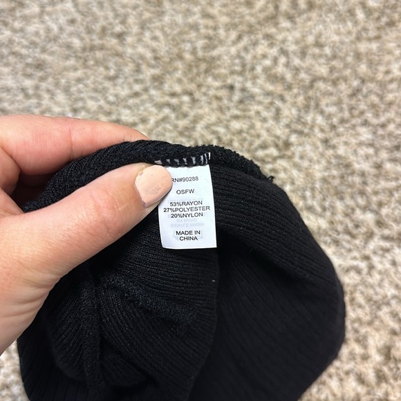 EUC adidas knit beanie - Picture 3 of 4